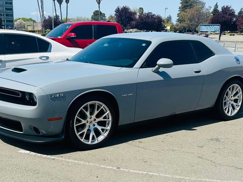 Used 2021 Dodge Challenger R/T w/ Driver Convenience Group image 20