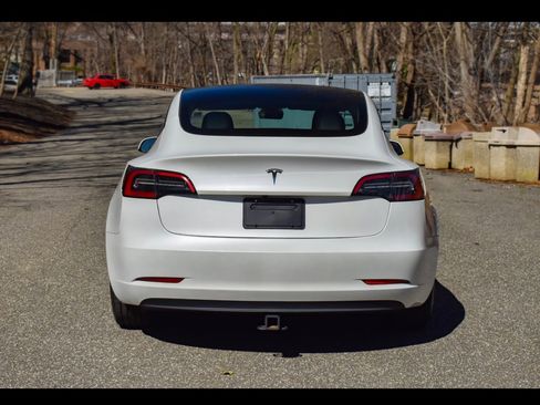 Used 2023 Tesla Model 3 Standard Range RWD image 9