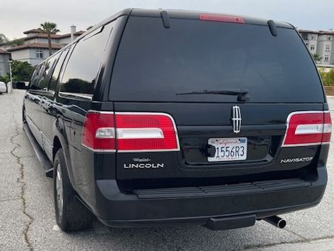 Used 2008 Lincoln Navigator L 2WD image 10