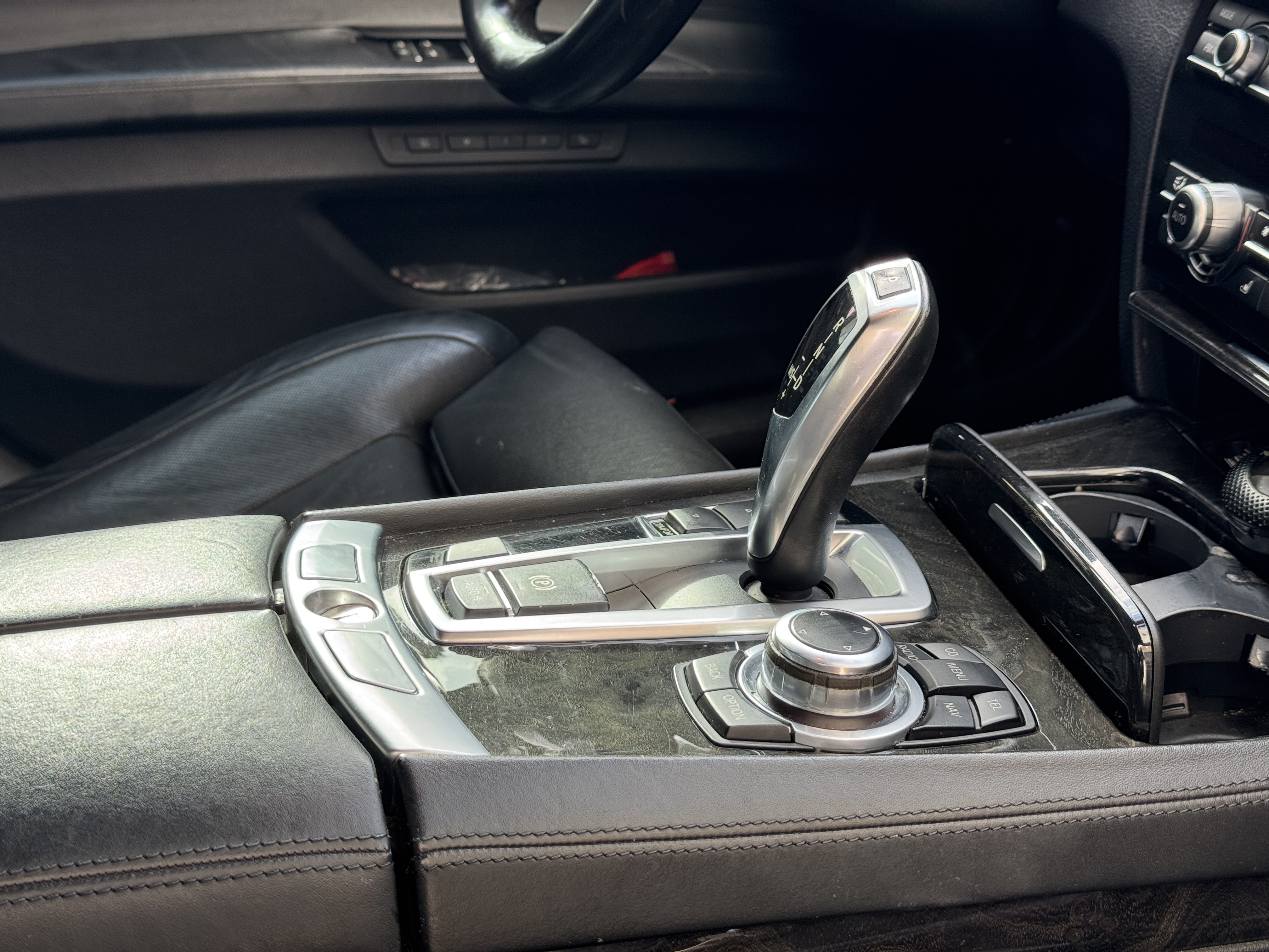 Used 2012 BMW ALPINA B7 RWD image 4