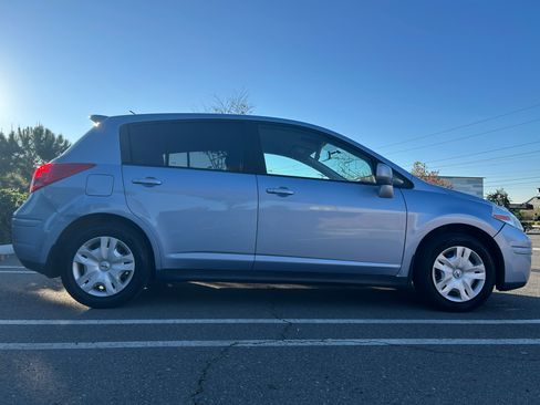Used 2012 Nissan Versa 1.8 S w/ Plus Pkg image 6