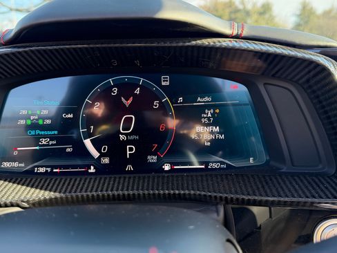 Used 2023 Chevrolet Corvette Stingray Premium Conv w/ Z51 Performance Package image 2