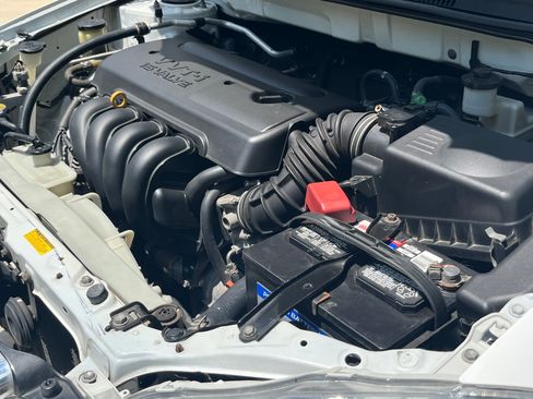 Used 2005 Toyota Corolla LE FWD image 17