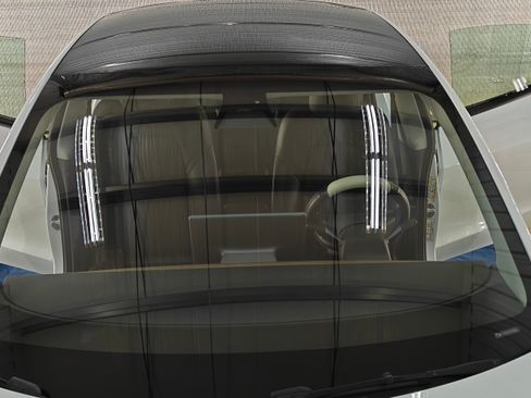 Used 2023 Tesla Model 3 Standard Range image 26