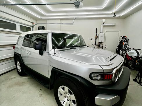 Used 2007 Toyota FJ Cruiser 2WD image 8