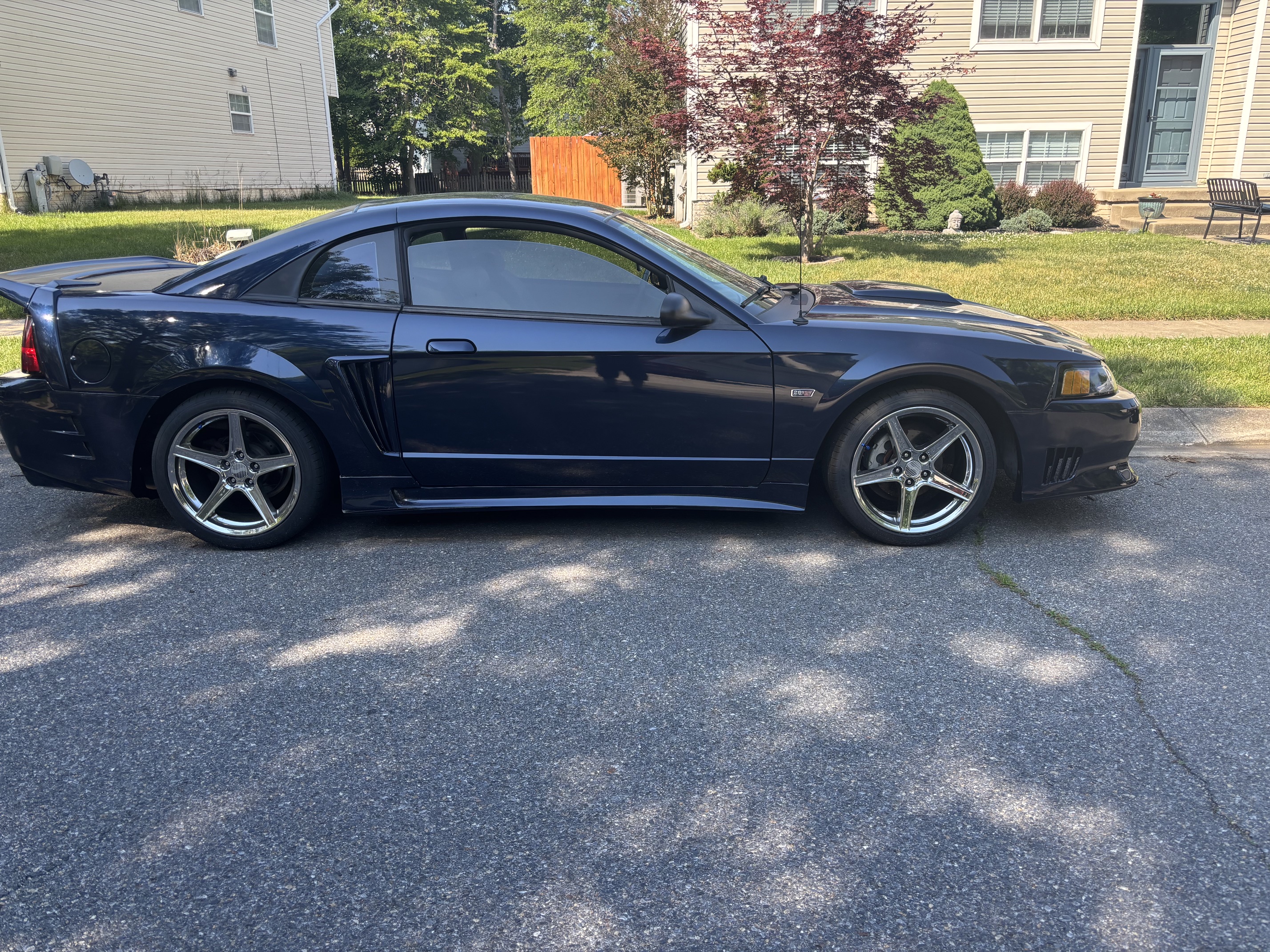 Used 2002 Ford Mustang GT Premium RWD image 2