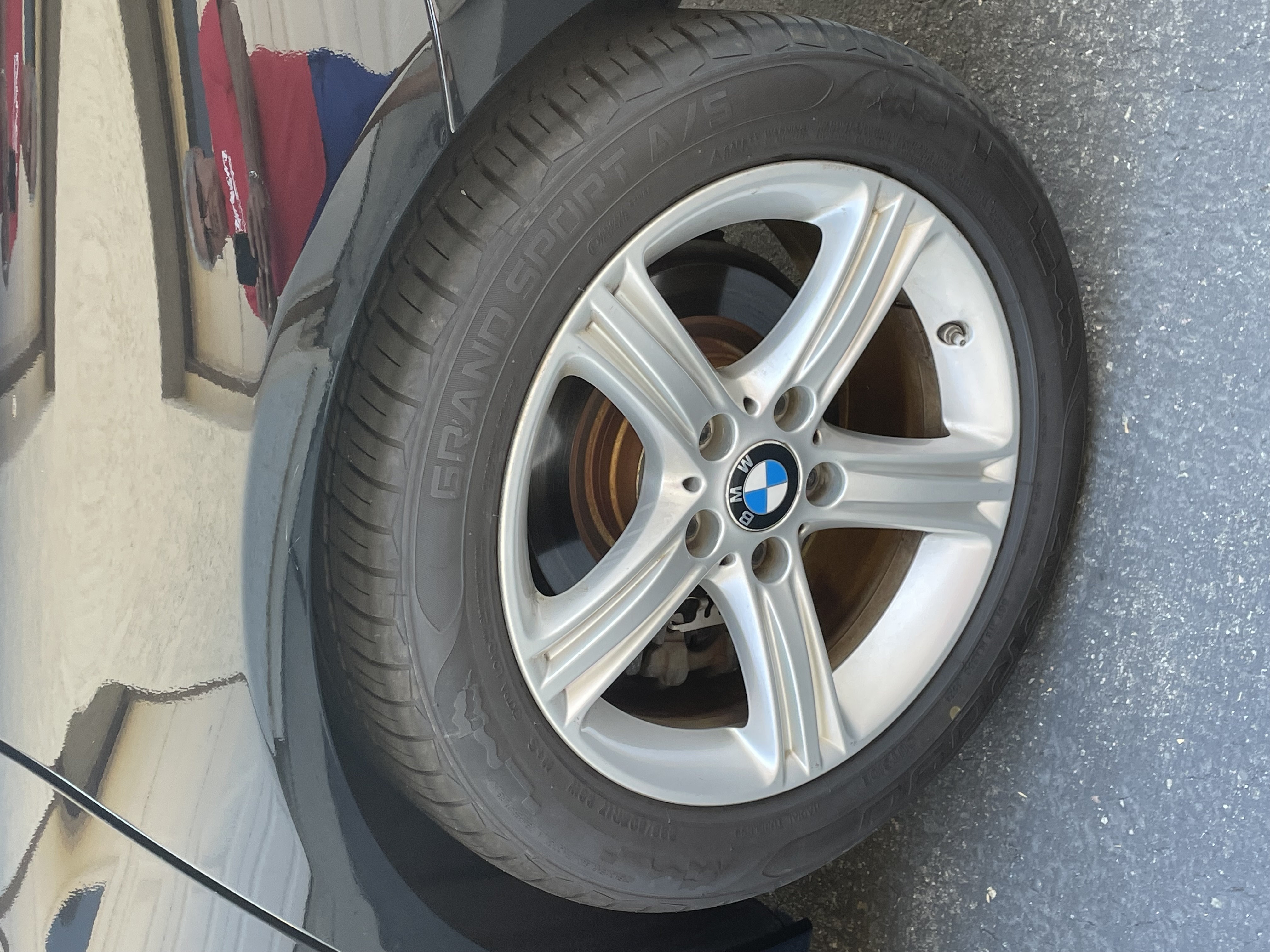 Used 2014 BMW 320i Sedan w/ Driver Assistance Package RWD image 9
