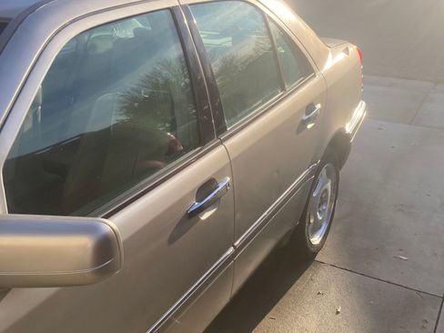 Used 1997 Mercedes-Benz C 280 Sedan image 4