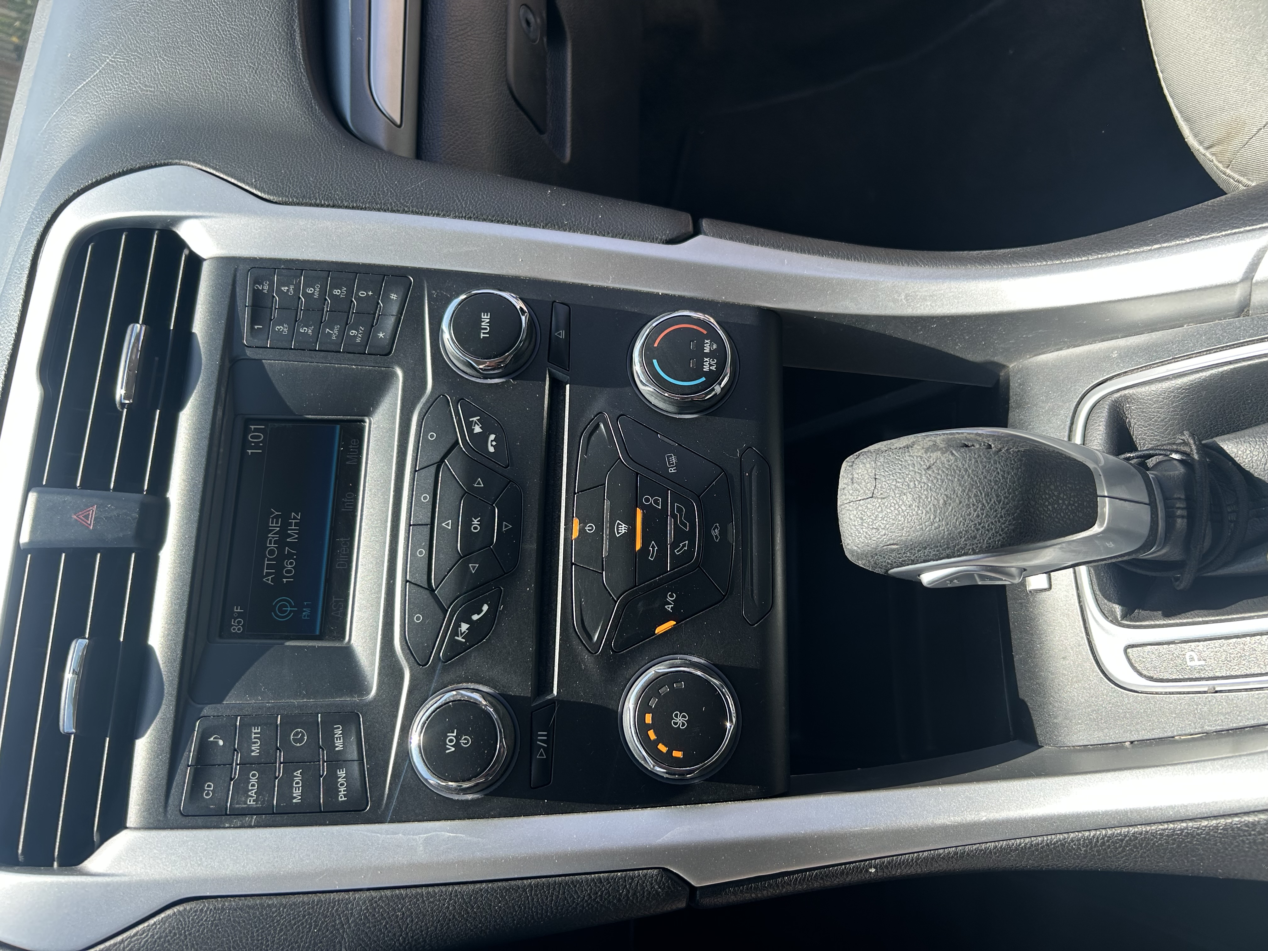 Used 2015 Ford Fusion S FWD image 8