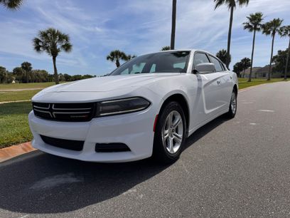 Used 2017 Dodge Charger SE w/ Popular Equipment Group
