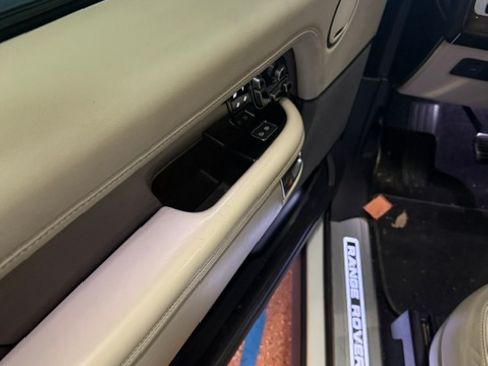Used 2021 Land Rover Range Rover Westminster Edition image 12
