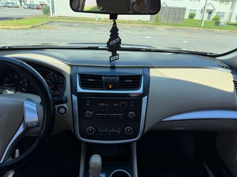 Used 2016 Nissan Altima 2.5 FWD image 27