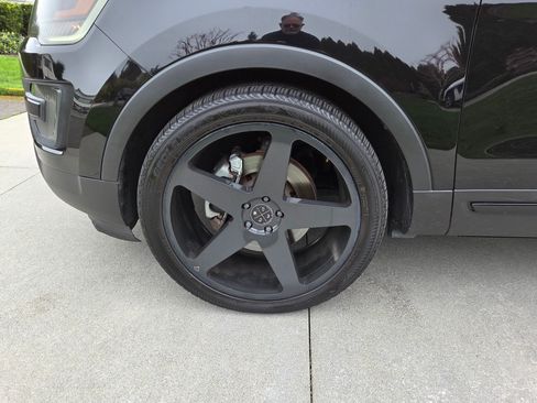 Used 2016 Ford Explorer Sport w/ Equipment Group 401A image 5