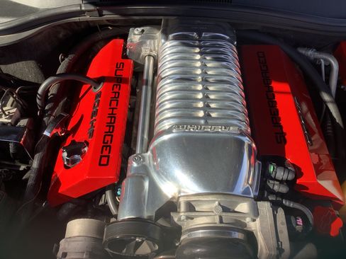 Used 2010 Chevrolet Camaro SS w/ RS Package image 9