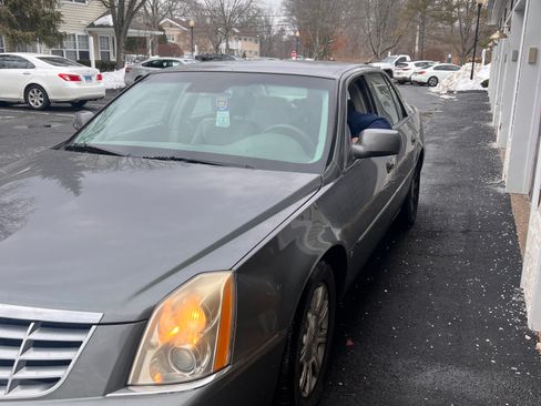 Used 2008 Cadillac DTS image 5
