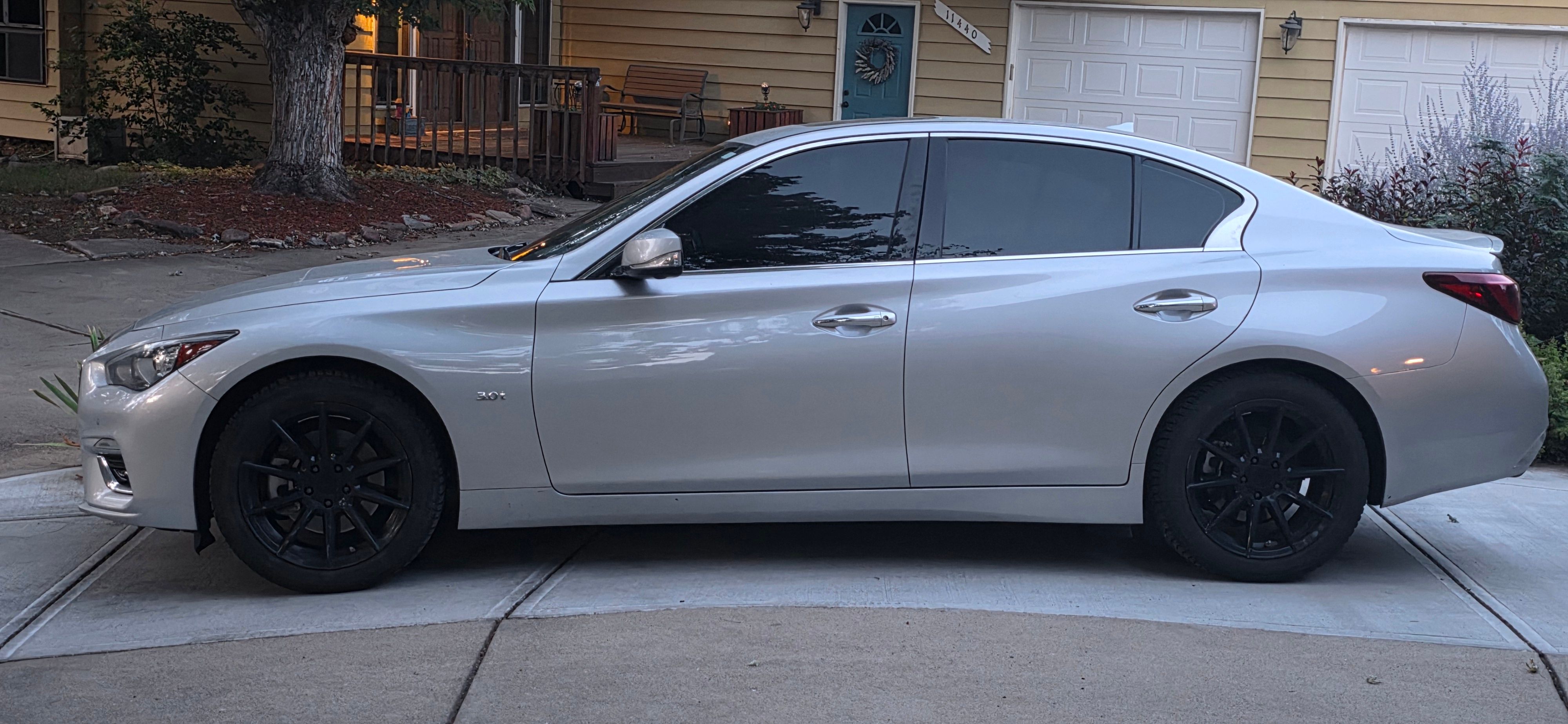 Used 2020 INFINITI Q50 Luxe w/ Essential Package (3.0T Luxe) AWD/4WD image 1