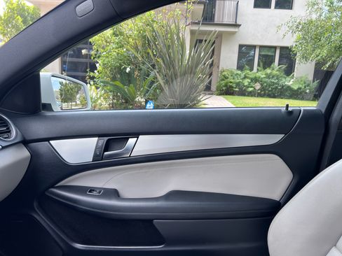 Used 2012 Mercedes-Benz C 250 Coupe image 13