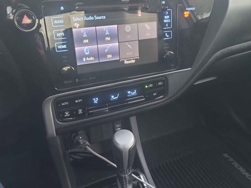 Used 2019 Toyota Corolla LE image 10