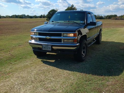 Used 1998 Chevrolet Silverado 1500 4x4 Extended Cab w/ Preferred Equipment Group 2 image 1