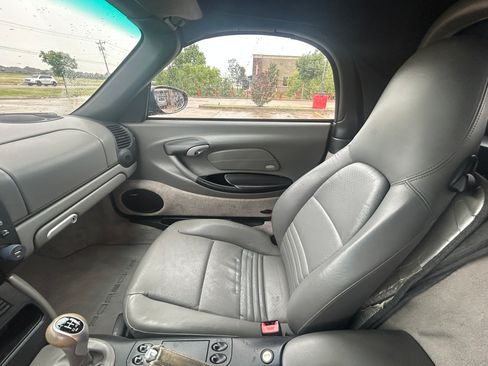Used 2004 Porsche Boxster RWD image 19