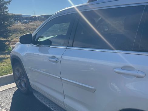 Used 2019 Toyota Highlander Limited Platinum image 4