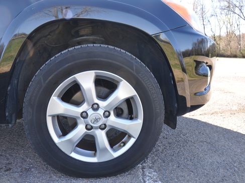 Used 2011 Toyota RAV4 Limited image 10