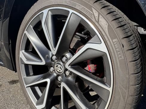 Used 2019 Toyota Corolla XSE image 8