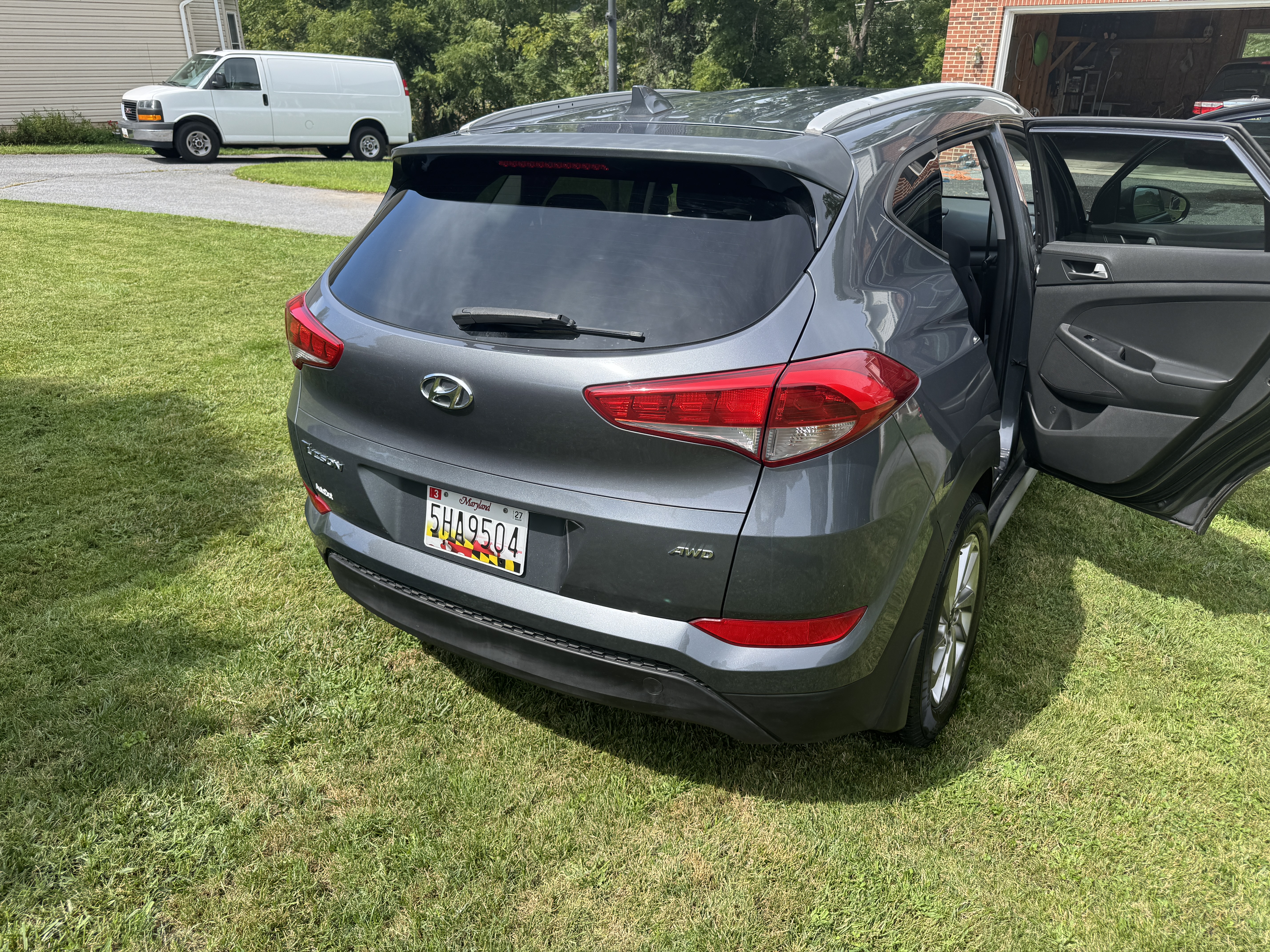 Used 2018 Hyundai Tucson SEL w/ Cargo Package AWD/4WD image 8