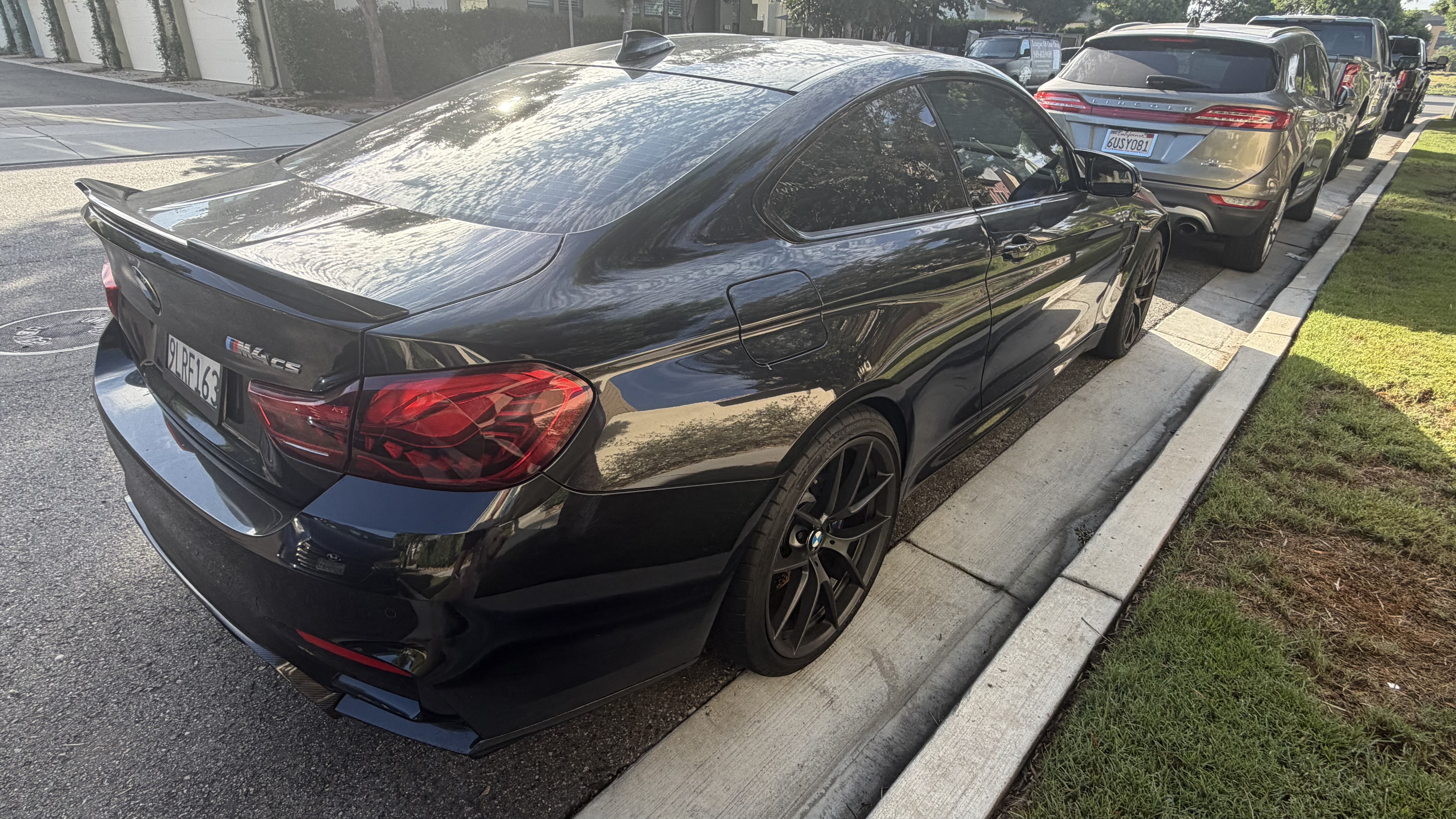 Used 2019 BMW M4 CS RWD image 5