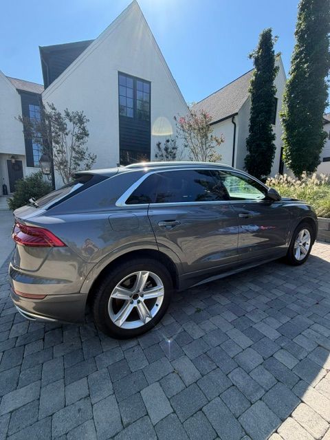 Used 2019 Audi Q8 Premium w/ Convenience Package AWD/4WD image 2