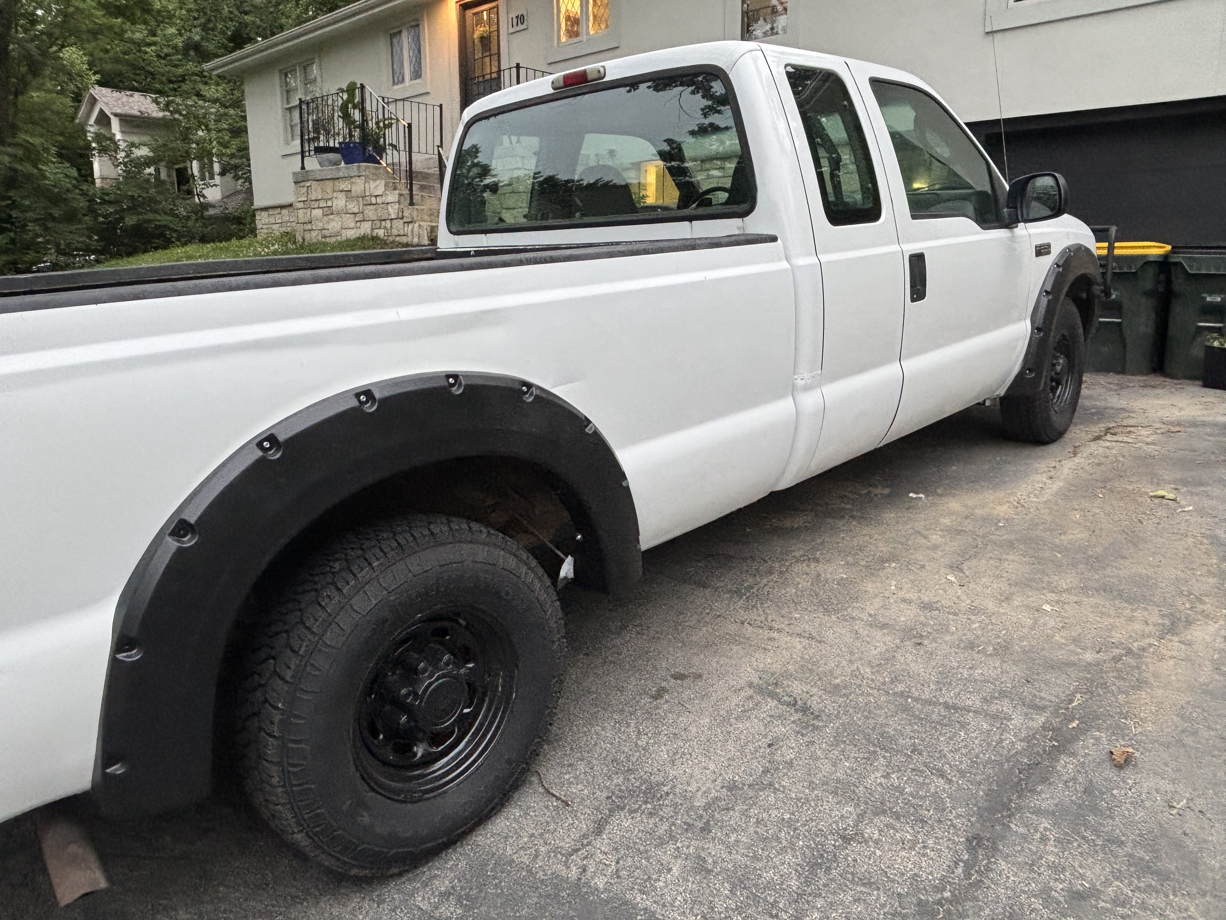 Used 2003 Ford F250 XL RWD image 2
