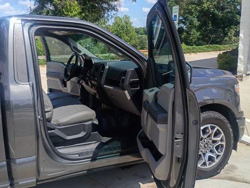 Used 2019 Ford F150 XL w/ Equipment Group 101A Mid RWD image 1