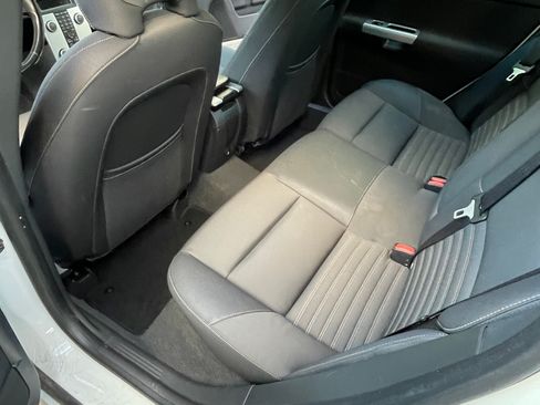 Used 2011 Volvo S40 T5 image 17