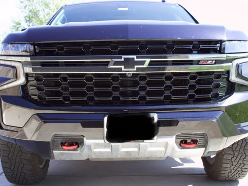 Used 2021 Chevrolet Tahoe Z71 w/ Luxury Package AWD/4WD image 5