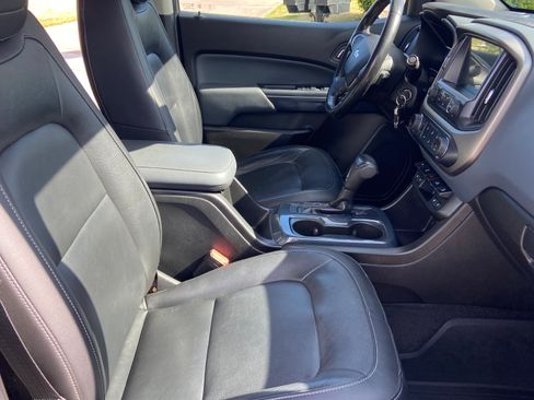 Used 2018 Chevrolet Colorado Z71 w/ Centennial Edition image 10