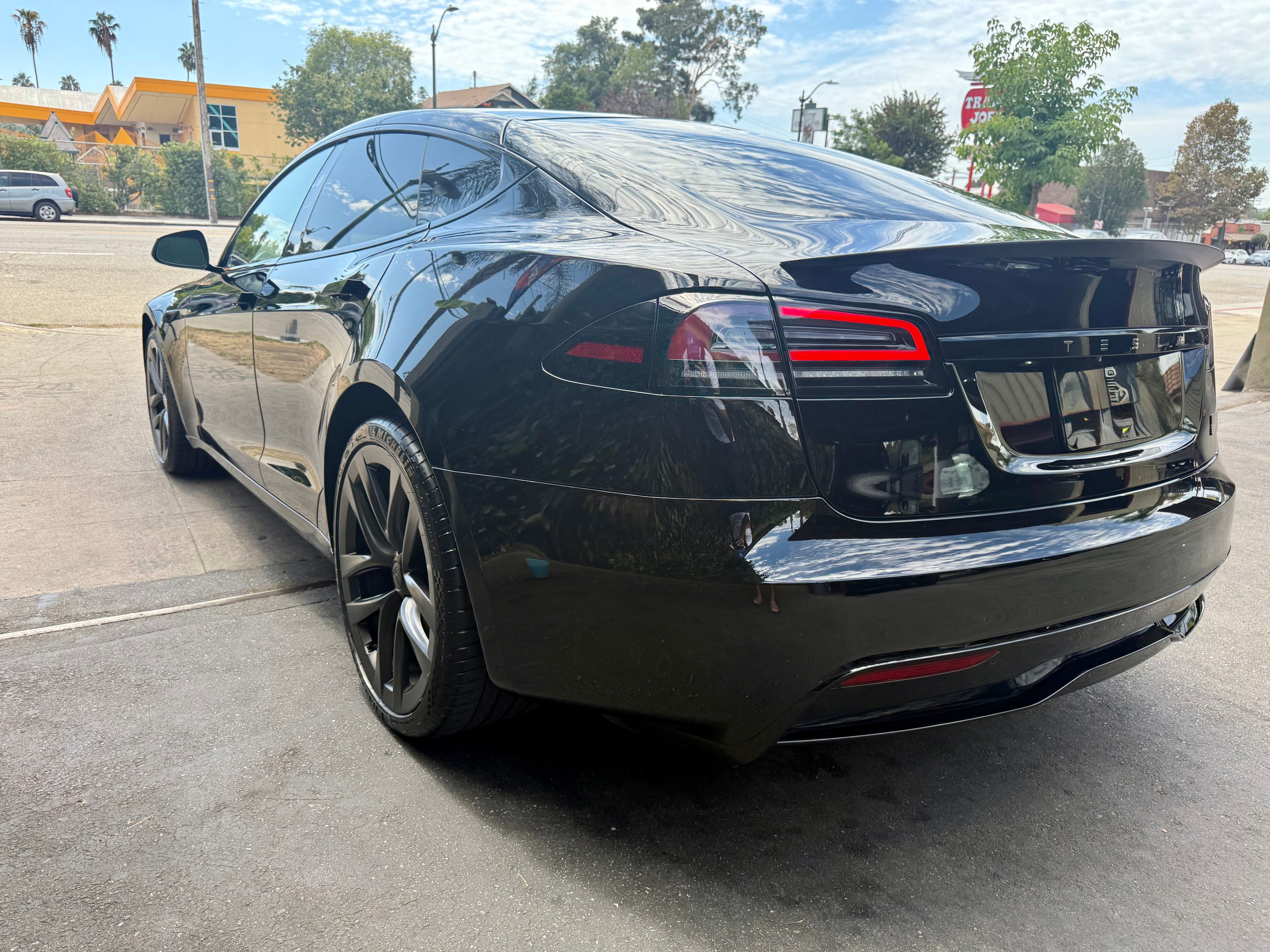 Used 2024 Tesla Model S Plaid AWD/4WD image 2
