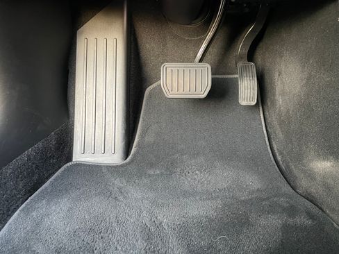 Used 2018 Tesla Model 3 Long Range image 13