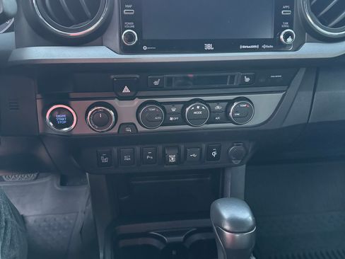 Used 2021 Toyota Tacoma TRD Off-Road w/ TRD Premium Off Road Package image 14