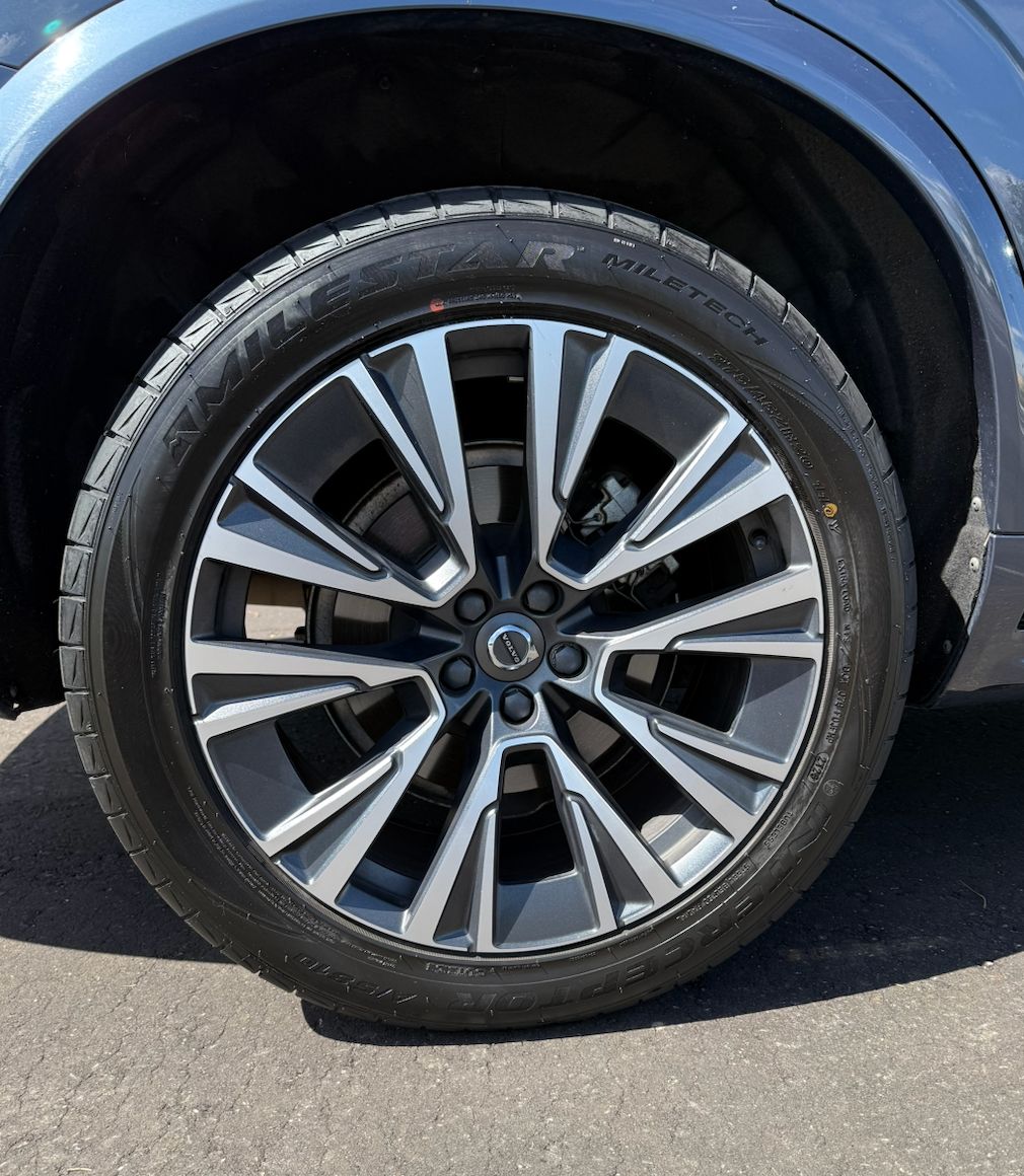 Used 2022 Volvo XC90 T6 Momentum w/ Advanced Package AWD/4WD image 6