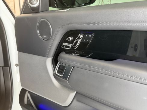 Used 2021 Land Rover Range Rover P525 Westminster Edition image 15