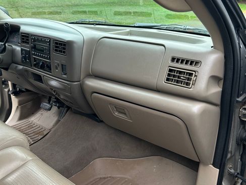 Used 2003 Ford F350 Lariat image 15