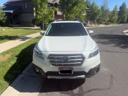 Used 2016 Subaru Outback 3.6R Limited AWD/4WD image 6