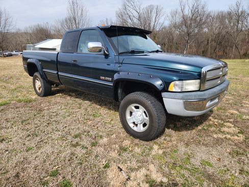 Used 1997 Dodge Ram 2500 Truck 4x4 Club Cab image 5