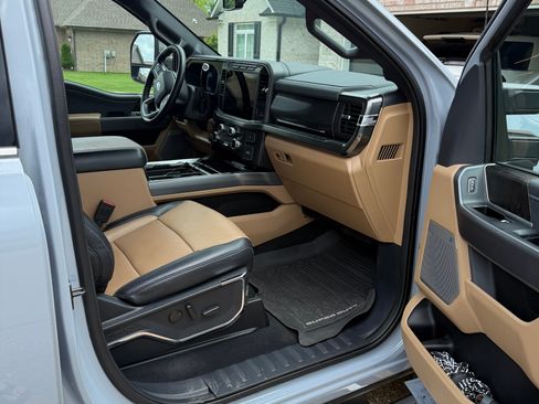 Used 2024 Ford F350 Lariat w/ Chrome Package AWD/4WD image 23