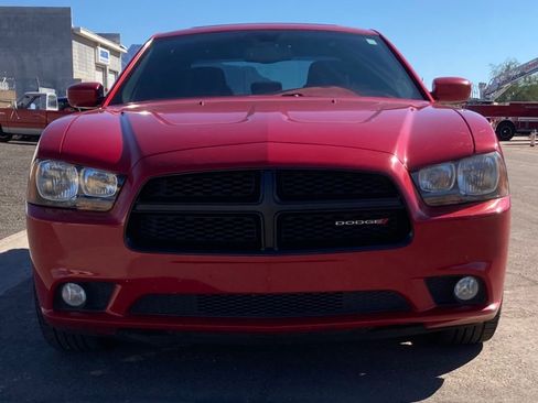 Used 2013 Dodge Charger SXT w/ Blacktop Pkg image 9