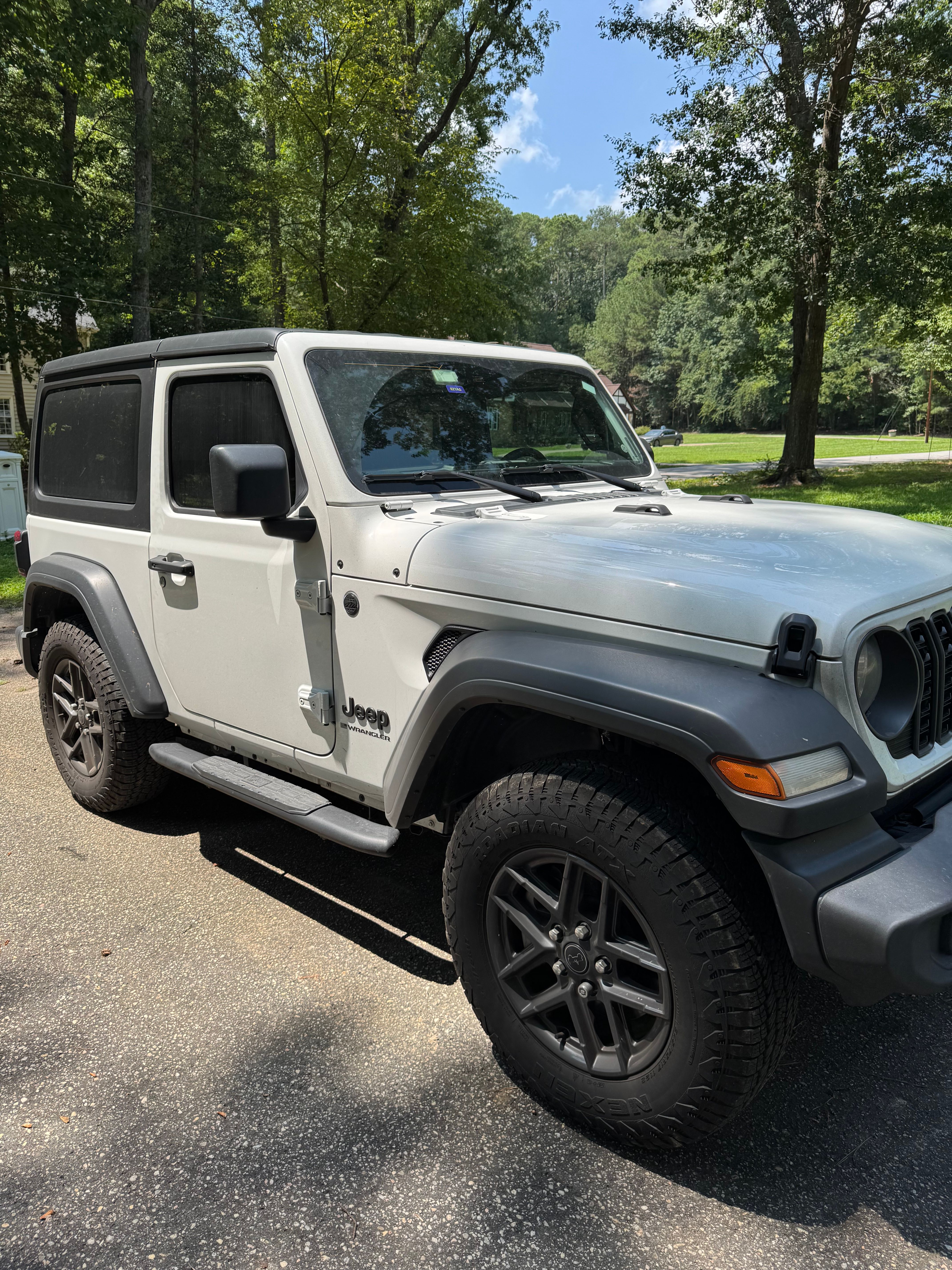 Used 2024 Jeep Wrangler Sport AWD/4WD image 2