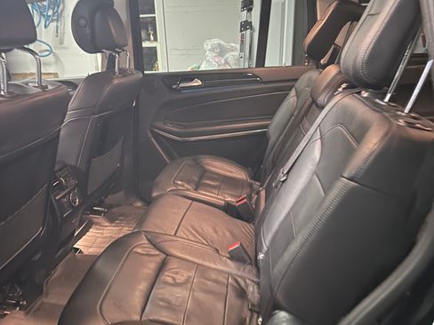 Used 2018 Mercedes-Benz GLS 550 4MATIC image 9