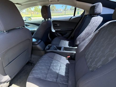 Used 2014 Chevrolet Volt image 17