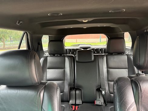 Used 2012 Ford Explorer XLT AWD/4WD image 8