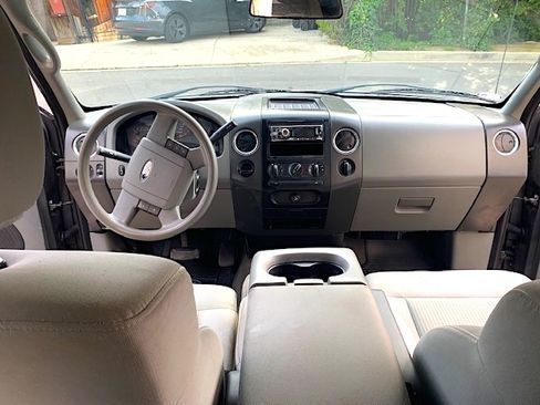 Used 2007 Ford F150 XLT image 9